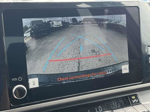 Used 2025 Toyota Camry LE FWD image 29