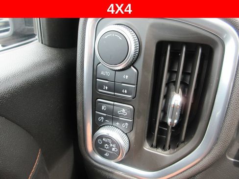 Used 2019 GMC Sierra 1500 AT4 w/ AT4 Premium Package AWD/4WD image 32