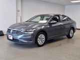 Used 2019 Volkswagen Jetta image 2