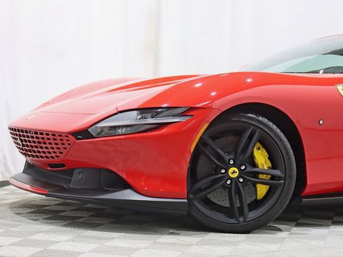 Used 2021 Ferrari Roma RWD image 3