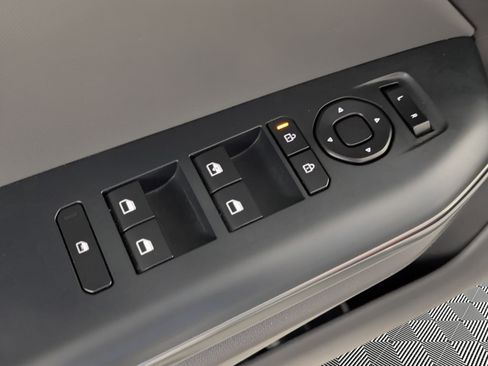 Used 2025 Kia K4 LXS image 15