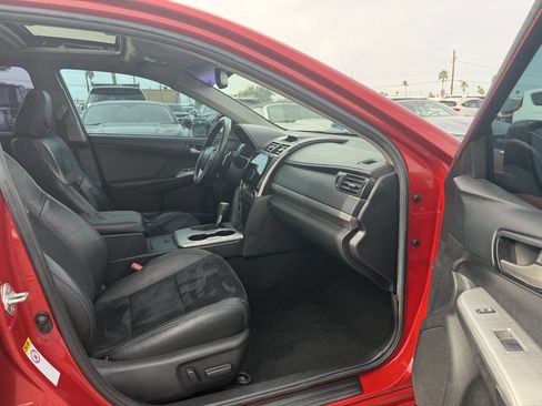 Used 2012 Toyota Camry SE image 25