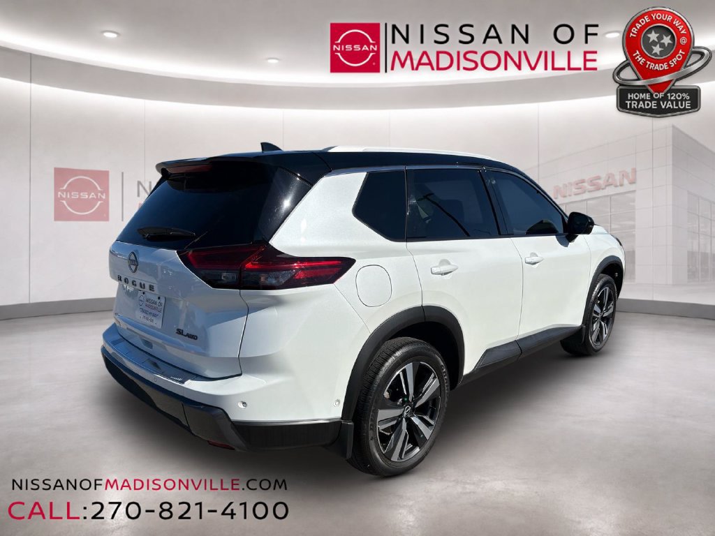 Used 2025 Nissan Rogue SL w/ SL Premium Package AWD/4WD image 2