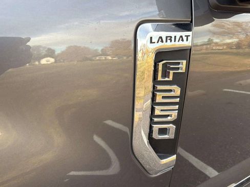 Used 2022 Ford F250 Lariat w/ FX4 Off-Road Package image 19