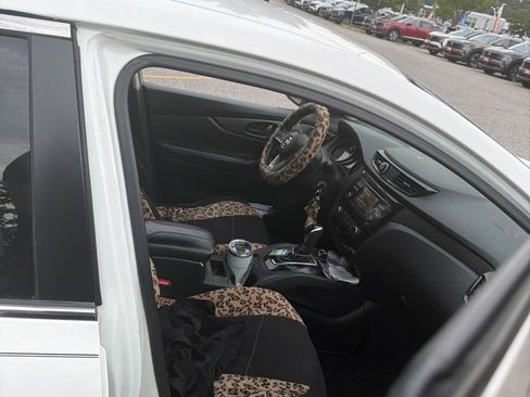 Used 2018 Nissan Rogue Sport S AWD/4WD image 10