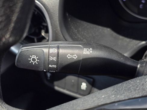 Used 2023 Kia Forte LXS FWD image 20