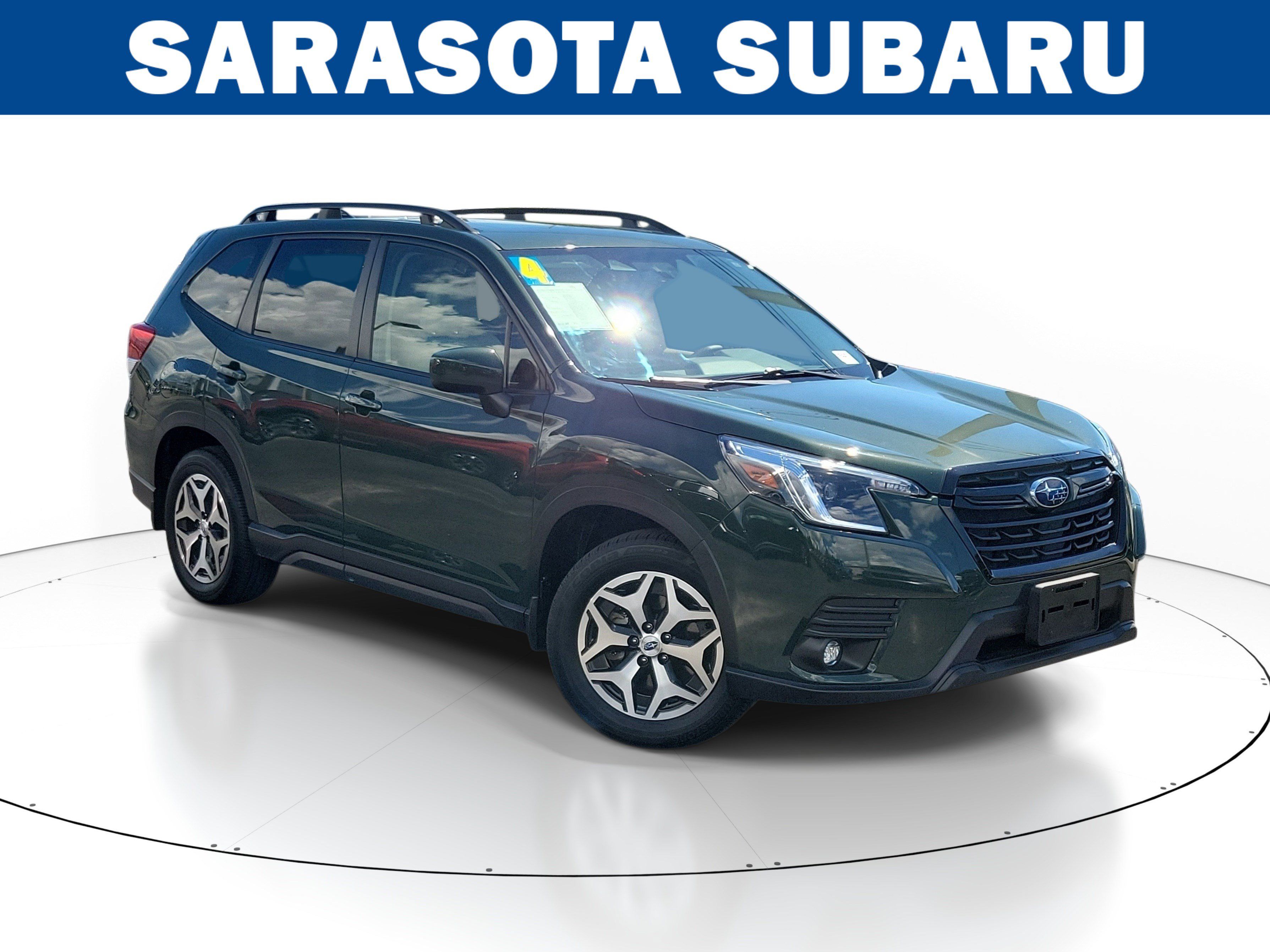 Certified 2024 Subaru Forester Premium AWD/4WD image 1