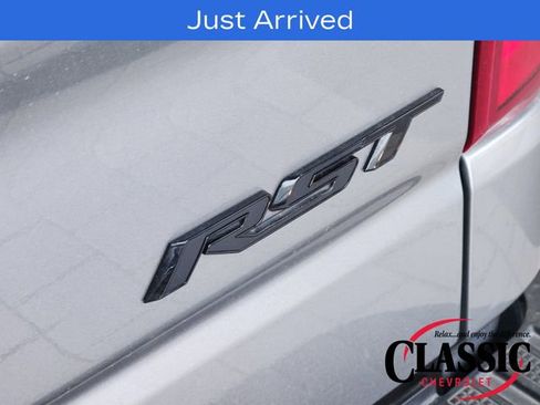 Used 2024 Chevrolet Silverado 1500 RST w/ Convenience Package II RWD image 13