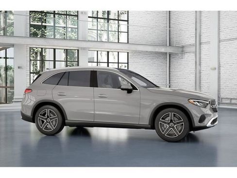 Used 2026 Mercedes-Benz GLC 300 4MATIC image 14