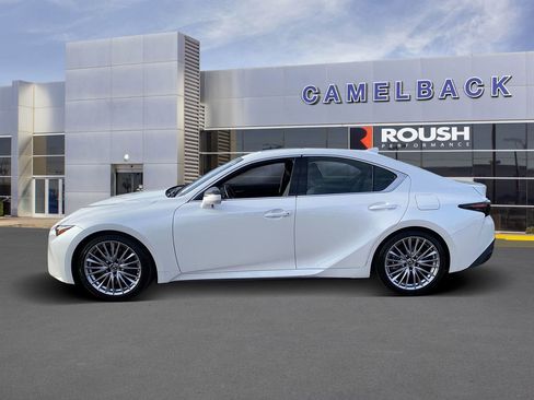 Used 2024 Lexus IS 300 300 w/ Premium Package image 3