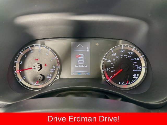 Used 2022 Toyota Highlander LE FWD image 17