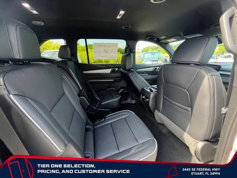 New 2026 Buick Enclave Preferred FWD image 19