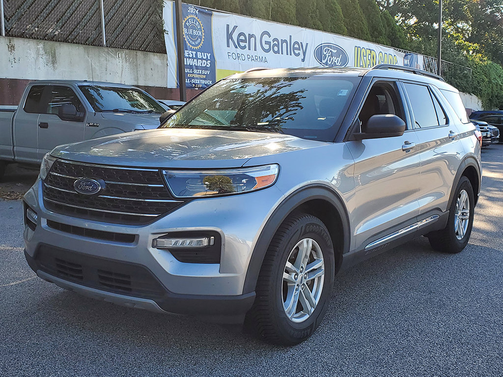 Used 2021 Ford Explorer XLT w/ Equipment Group 202A AWD/4WD image 1