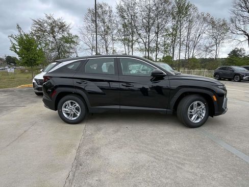 New 2026 Hyundai Tucson SE FWD image 3