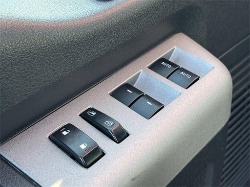 Used 2016 Ford F350 Lariat w/ Lariat Ultimate Package image 29