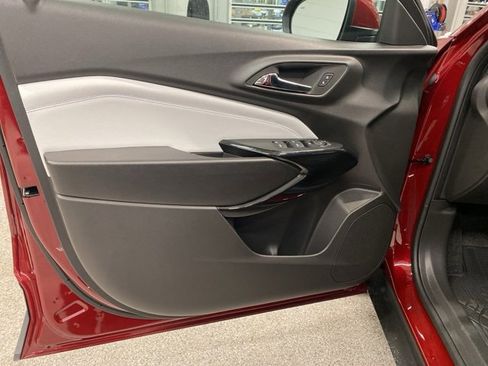 New 2025 Chevrolet Trax LT w/ Driver Confidence Package image 23