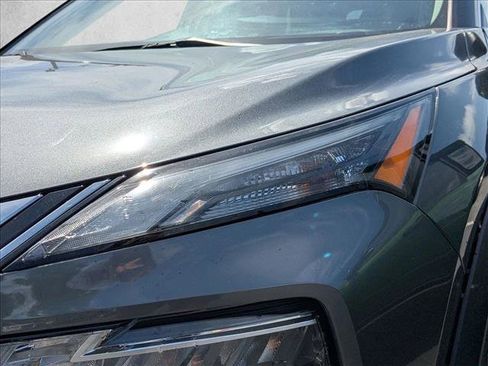 Used 2021 Nissan Rogue SV w/ Premium Package image 2