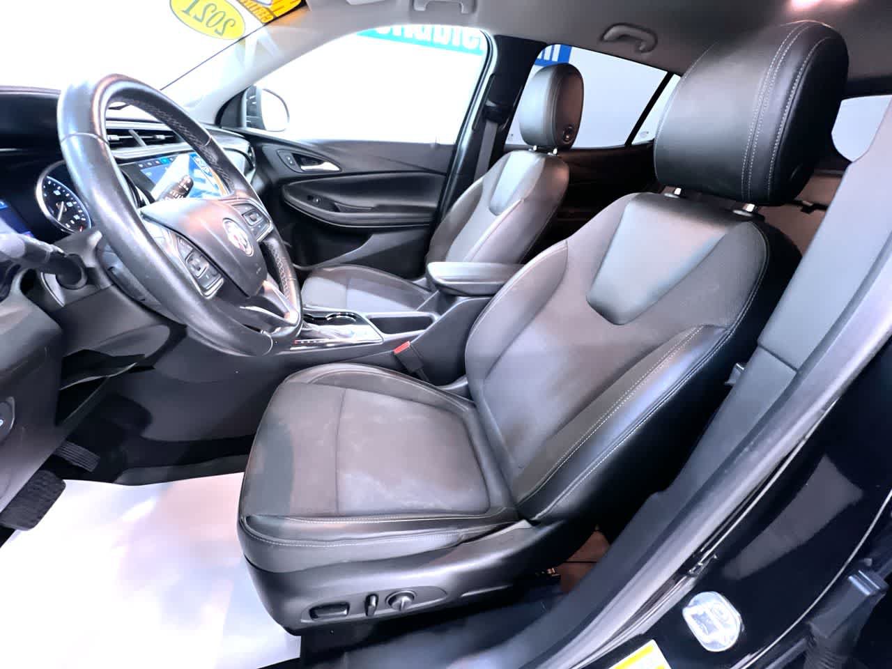 Used 2021 Buick Encore GX Select w/ Sport Touring Package FWD image 14