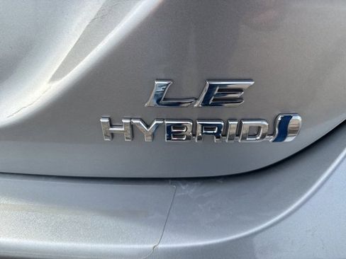 Used 2022 Toyota Camry LE image 13