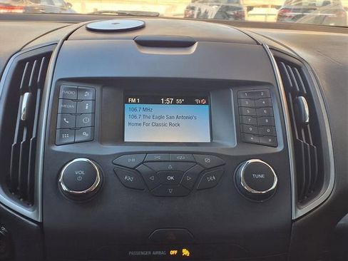 Used 2019 Ford Edge SE FWD image 14