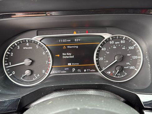Used 2023 Nissan Pathfinder SV w/ SV Premium Package AWD/4WD image 8