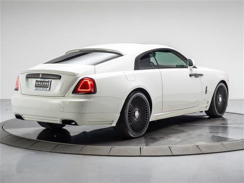 Used 2016 Rolls-Royce Wraith image 5