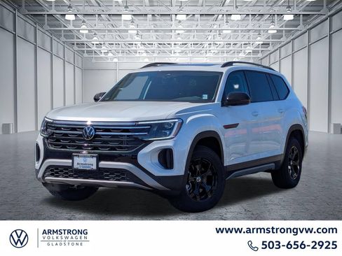 New 2026 Volkswagen Atlas Peak Edition AWD/4WD image 1
