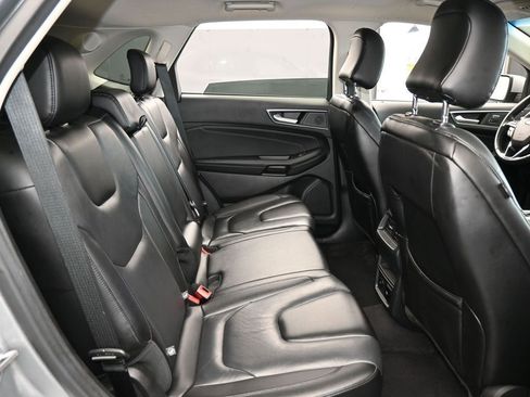 Used 2022 Ford Edge Titanium image 42