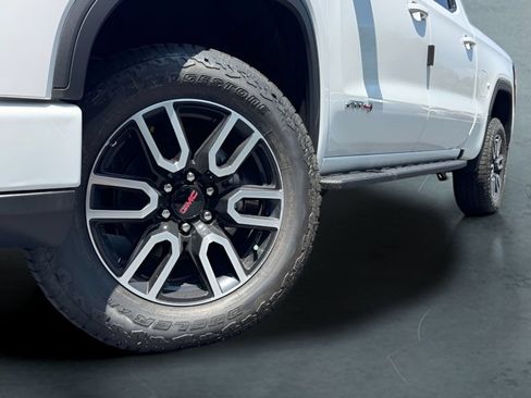 New 2026 GMC Sierra 1500 AT4 w/ AT4 Premium Package AWD/4WD image 2