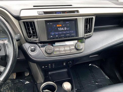 Used 2015 Toyota RAV4 Limited w/ Technology Package AWD/4WD image 10
