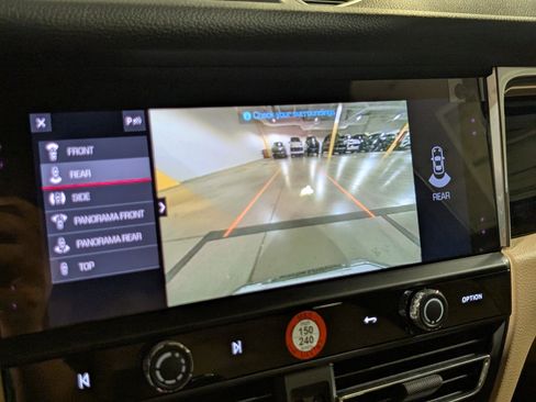 New 2026 Porsche Macan image 36