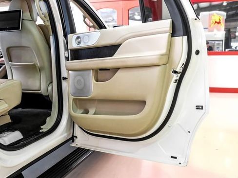 Used 2021 Lincoln Navigator L Reserve image 41