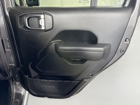 Used 2023 Jeep Wrangler Unlimited w/ Cold Weather Group image 28