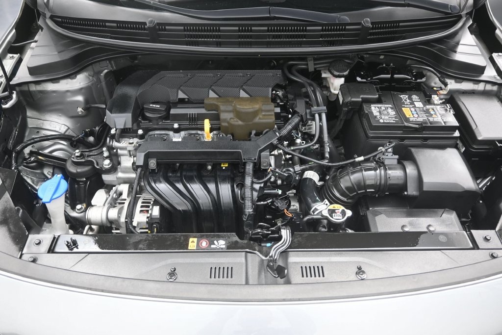 Used 2023 Kia Rio S FWD image 11