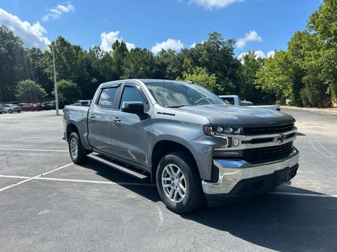 Used 2021 Chevrolet Silverado 1500 LT w/ LPO, Dark Essentials Package AWD/4WD image 5