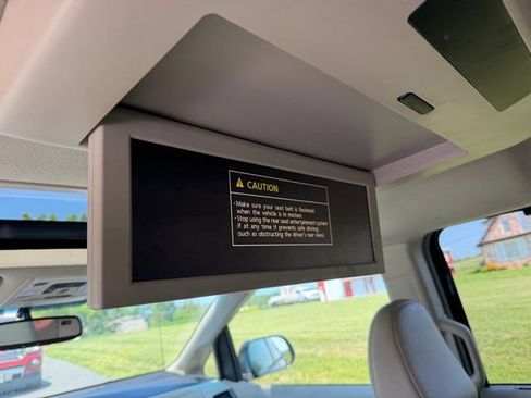 Used 2014 Toyota Sienna XLE w/ Entertainment Package AWD/4WD image 22