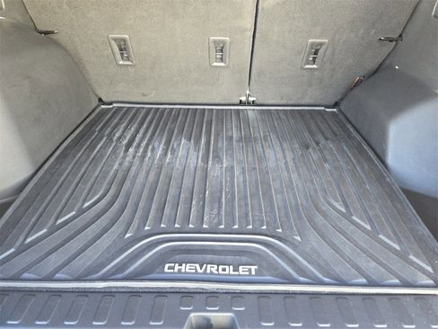 Used 2022 Chevrolet Equinox Premier image 27