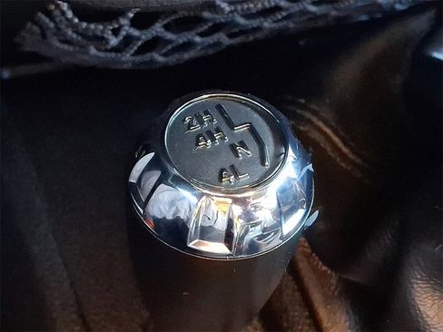 Used 2017 Jeep Wrangler Unlimited Rubicon w/ Dual Top Group image 18