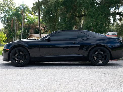 Used 2010 Chevrolet Camaro SS w/ RS Package image 2