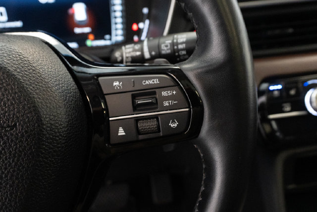 Certified 2024 Honda Pilot Elite image 21