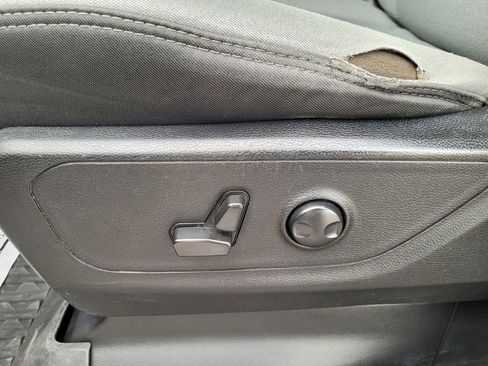 Used 2022 RAM 1500 Big Horn AWD/4WD image 12