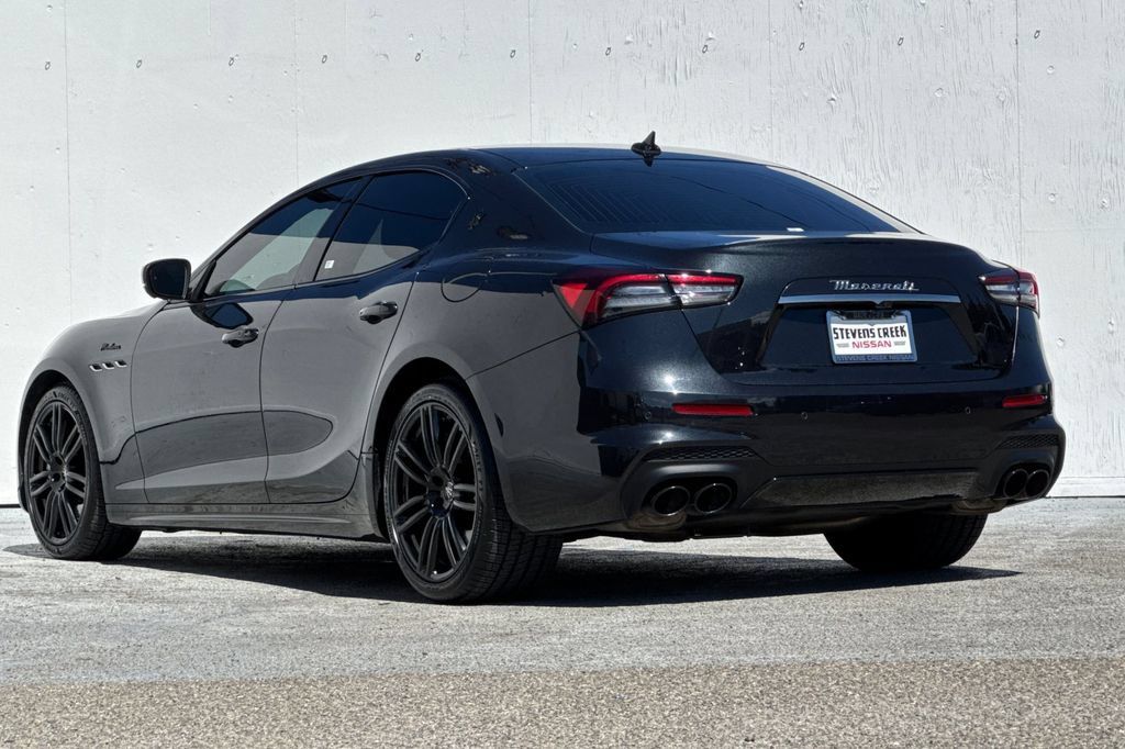 Used 2023 Maserati Ghibli Modena RWD image 5