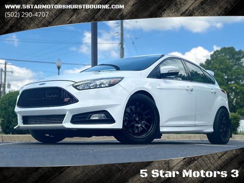 Used 2017 Ford Focus ST FWD image 1