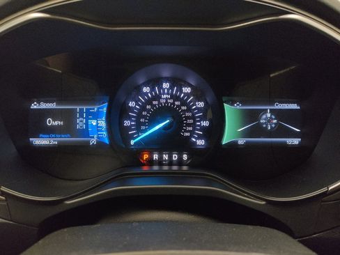 Used 2019 Ford Fusion SE FWD image 23