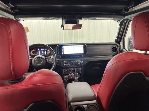 Used 2024 Jeep Wrangler Unlimited Rubicon 392 image 15