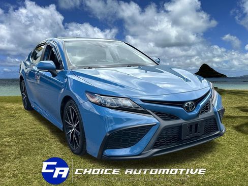 Used 2023 Toyota Camry SE FWD image 9