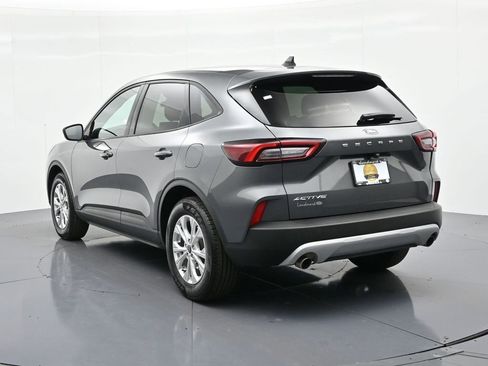 Used 2025 Ford Escape Active image 8