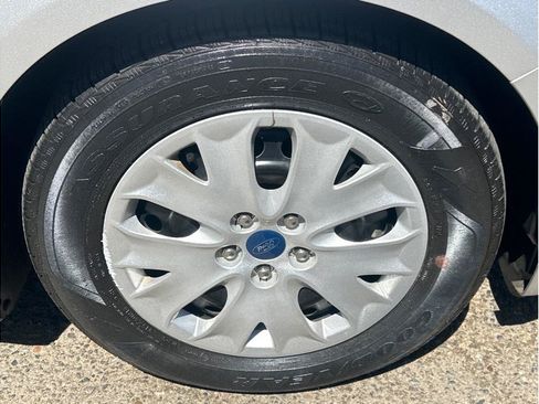 Used 2019 Ford Fusion S FWD image 9