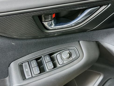 Used 2025 Subaru Outback Premium image 15