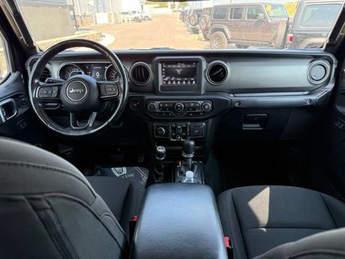 Used 2022 Jeep Gladiator Sport AWD/4WD image 14